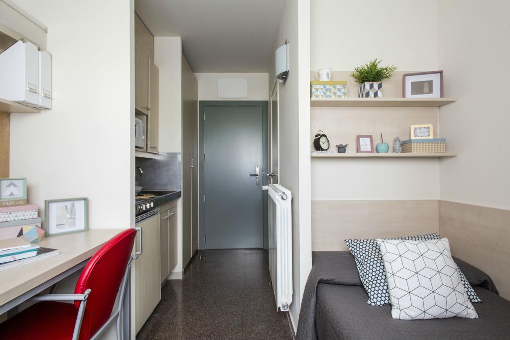 Apartament Residencia Universitaria Resa Abedules Pampeluna