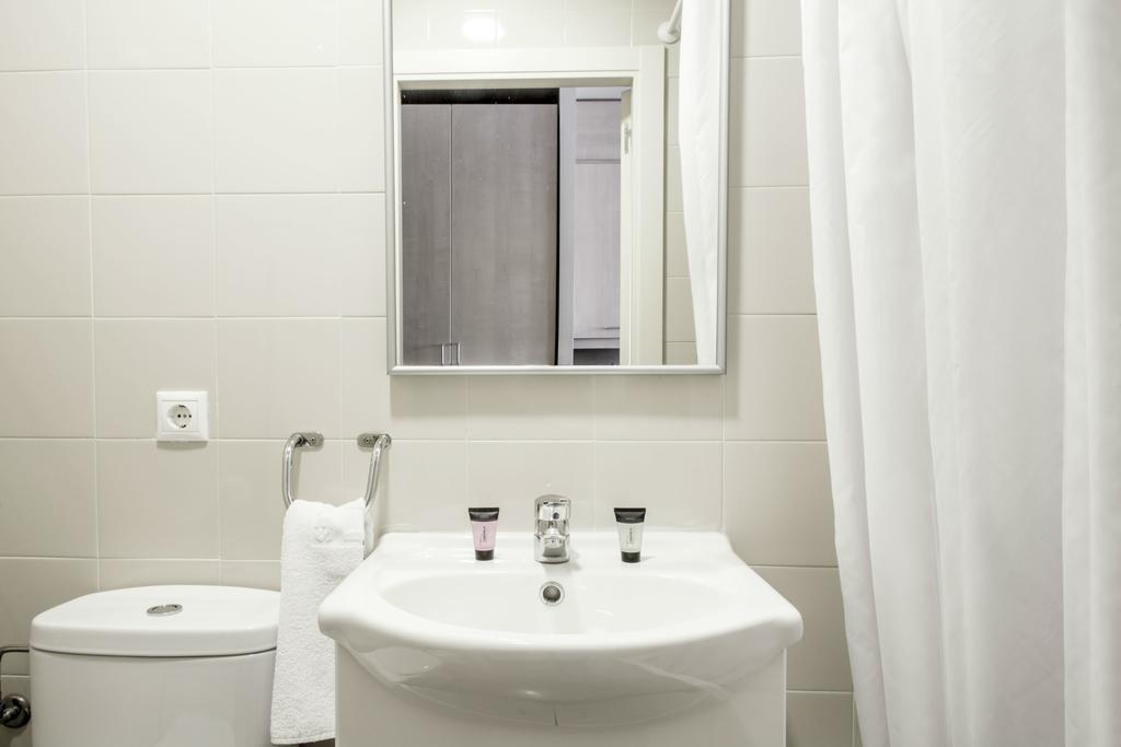Residencia Universitaria Resa Abedules Appartement