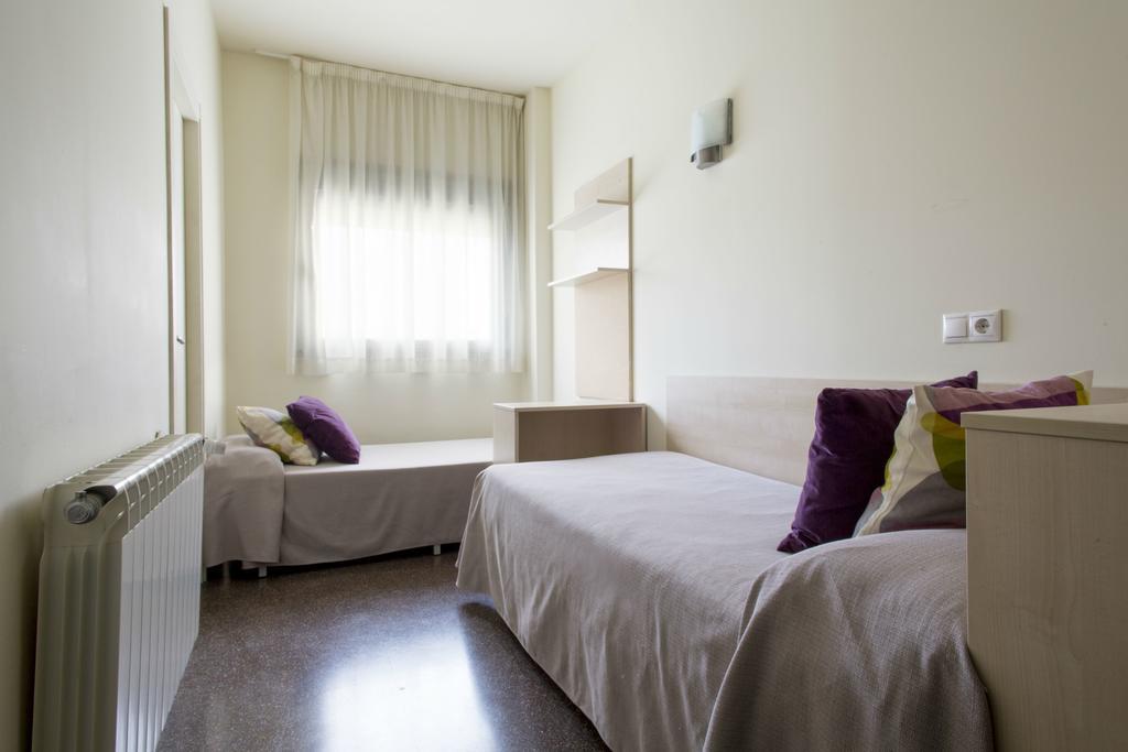 Residencia Universitaria Resa Abedules Apartment Pamplona