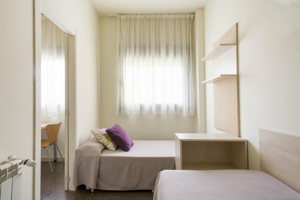 Residencia Universitaria Resa Abedules Appartement